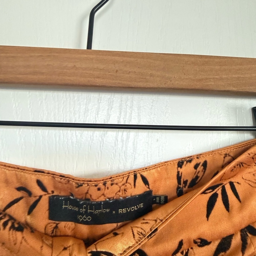 House of Harlow x Revolve Jaya Pant in Copper Floral - Picture 6 of 7